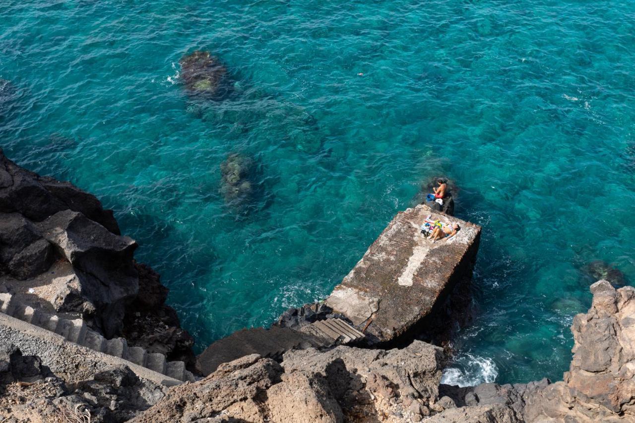 Amazing Seasights - Tenerife Apartment Costa Del Silencio Exterior photo